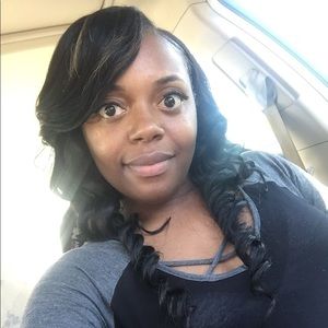 Meet your Posher, Adriana